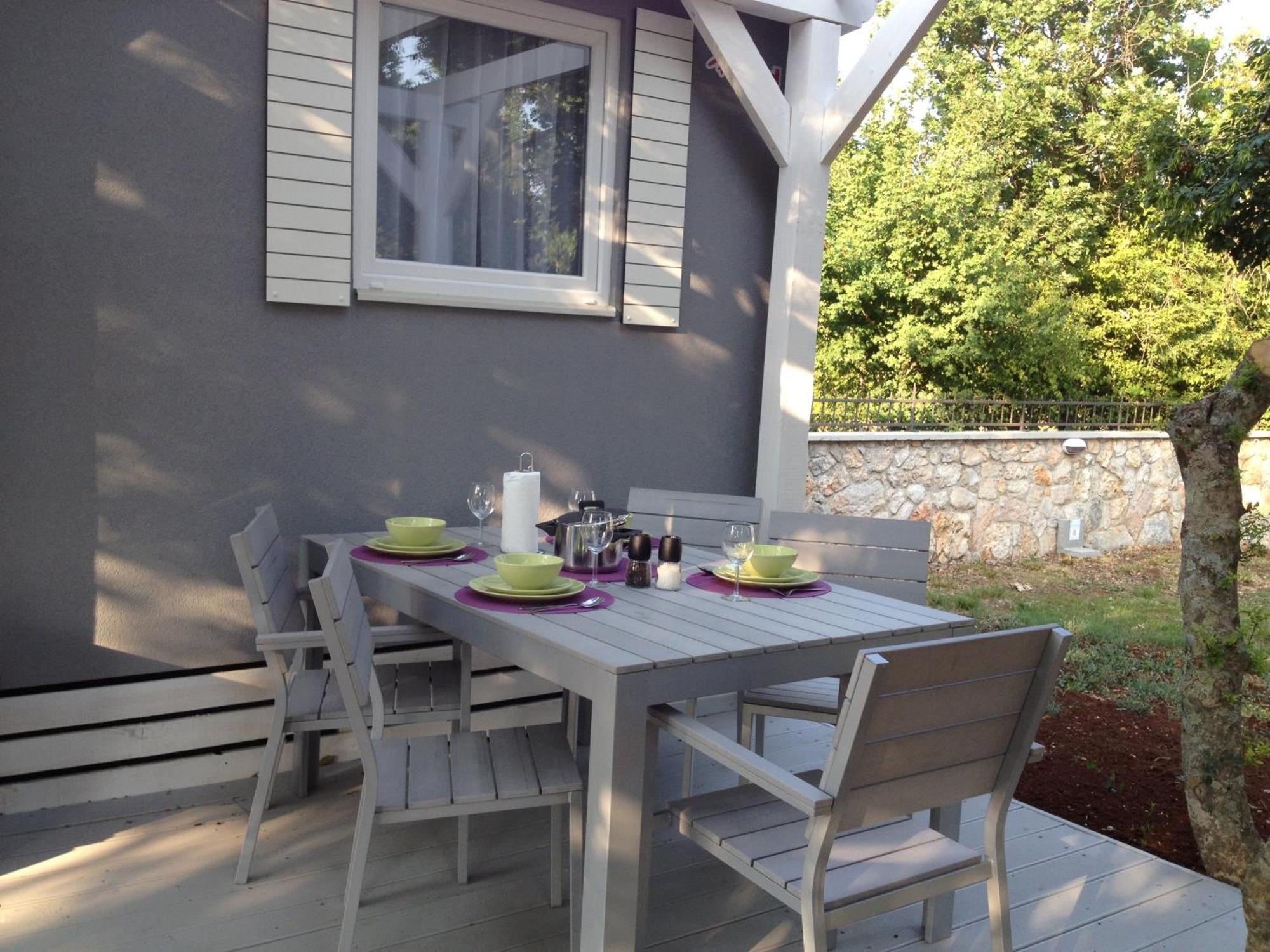 Micanovi Dvori Mobile Home Village Zrmanja オブロヴァツ 部屋 写真